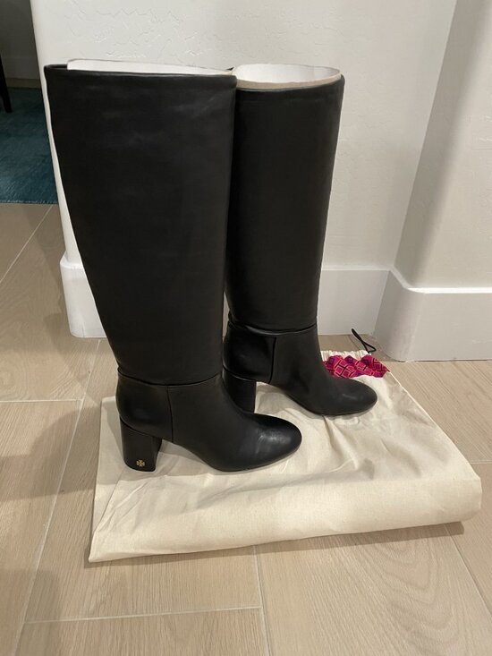 Tory Burch Knee High Black Leather Boots - Size 8 - Brand New w/o box - Rtl $600 - Picture 1 of 4